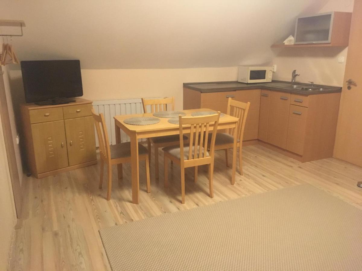 Apartment Anonim *